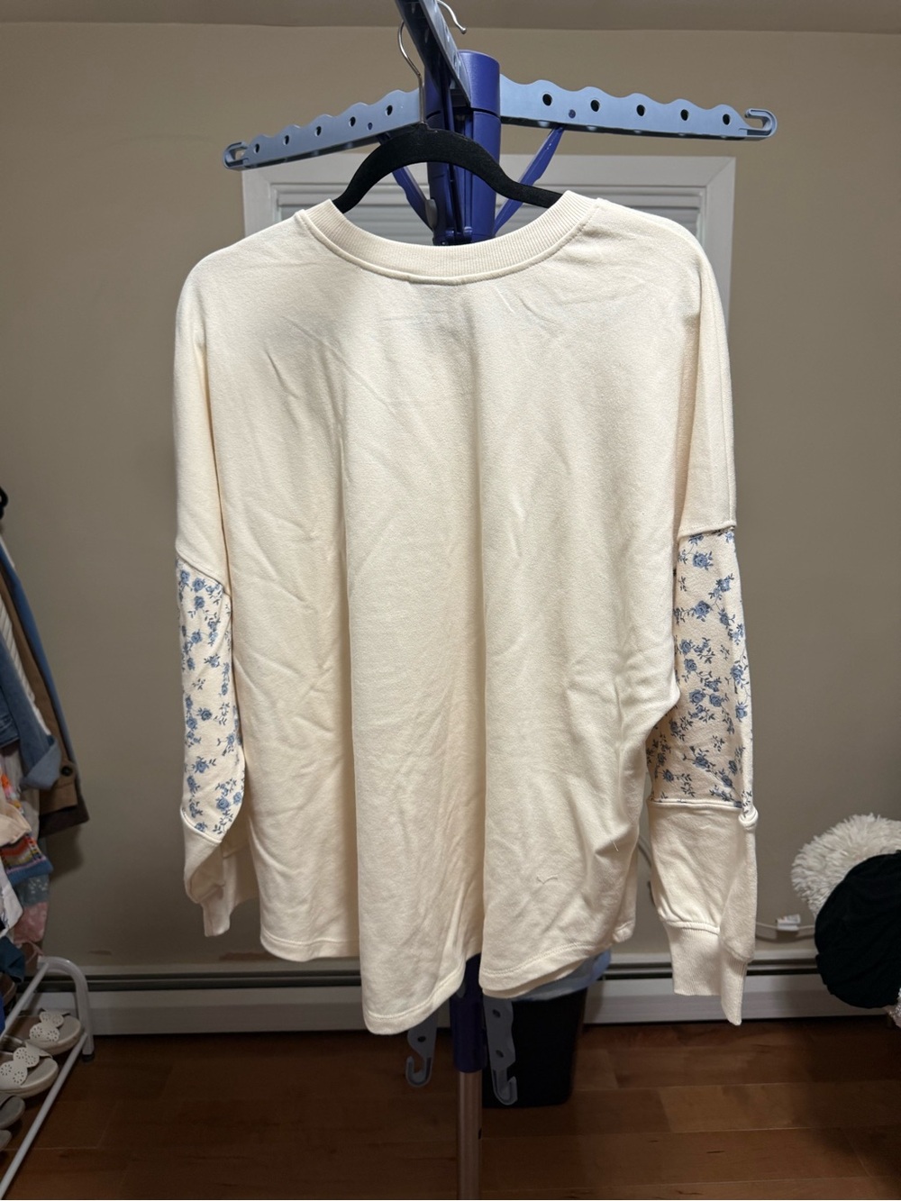 NWT- Torrid Size 0 French Terry Contrast Sweatshirt - Picture 10 of 11